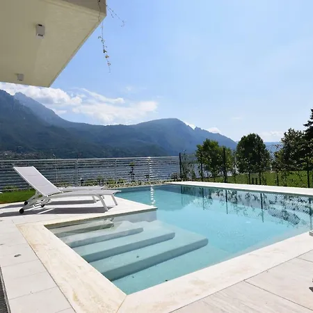 Mimosa Bellagio Wild Flowers Villa *