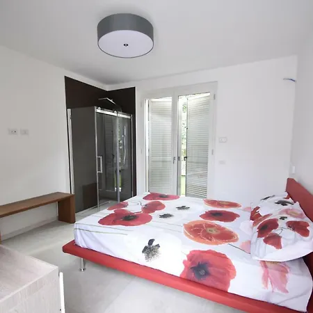 Mimosa Bellagio Wild Flowers * Oliveto Lario