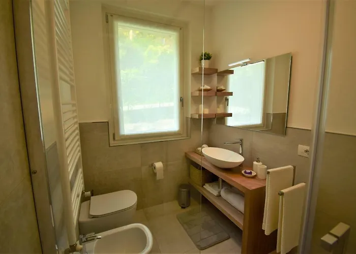 Mimosa Bellagio Wild Flowers * Oliveto Lario