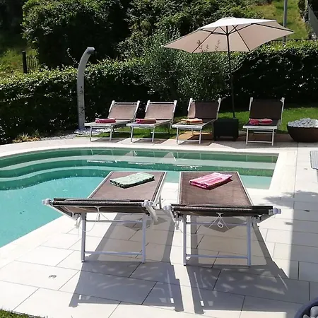 Villa Mimosa Bellagio Wild Flowers Oliveto Lario