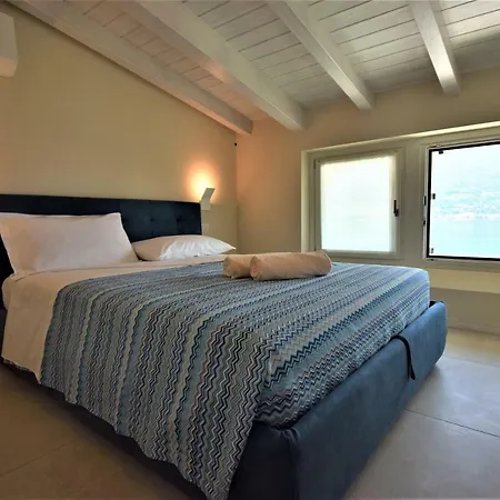 Villa Mimosa Bellagio Wild Flowers